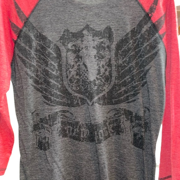 Mens medium 3/4 sleeve teeshirt. Soft, like new. - Picture 3 of 4